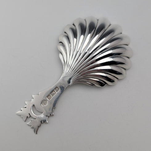 1910 British antique sterling silver tea caddy spoon William Hutton